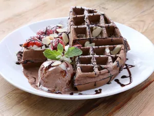 1 Chocolate Waffle With Ice Cream
