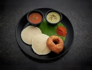 Idli & Vada (full)