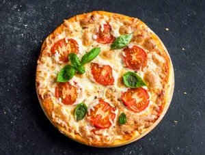Margherita Chicken Pizza